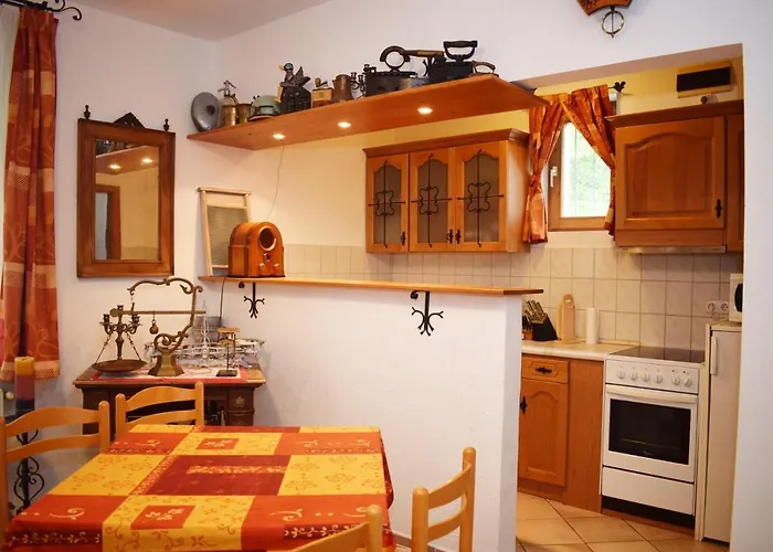 Varga Apartmanhaz *