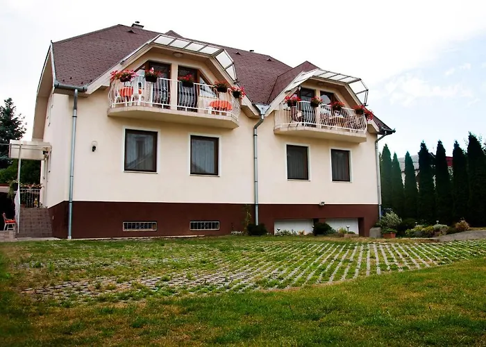 Varga Apartmanhaz Appartement *